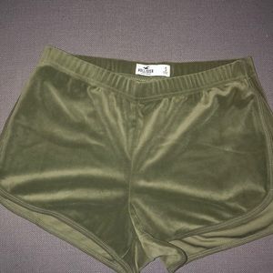 hollister velvet shorts